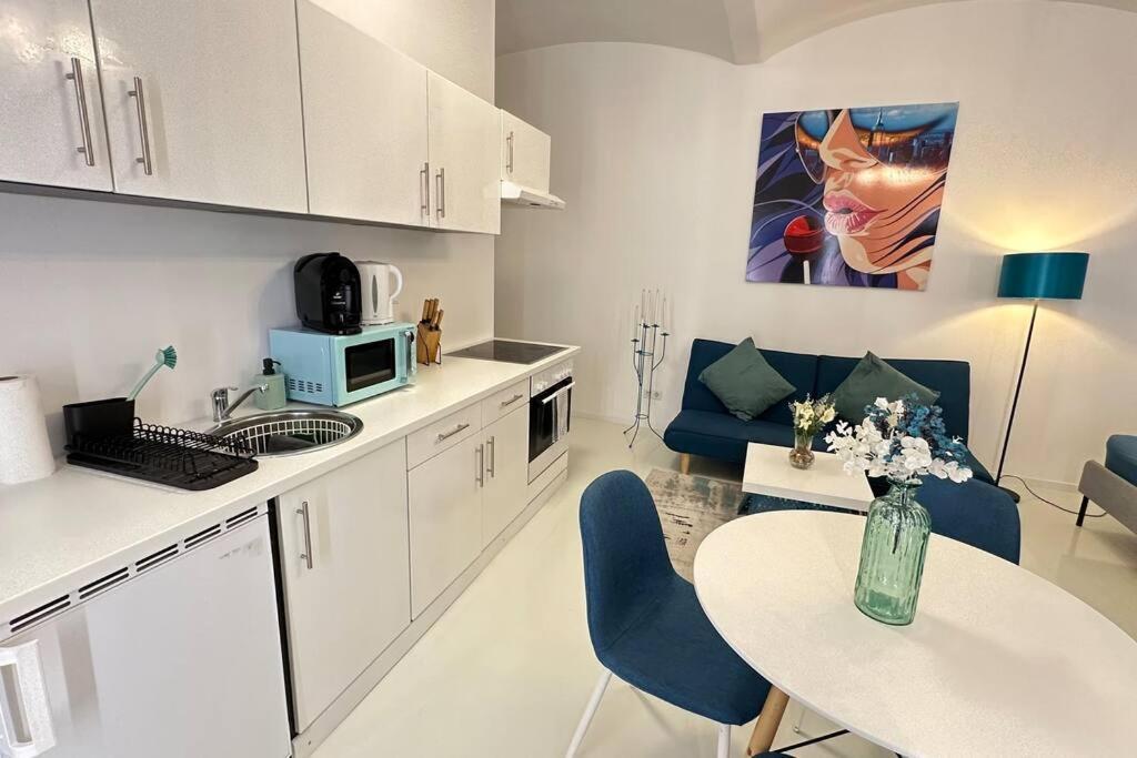C'Est La Vie A Paris Apartment Vienna Exterior photo